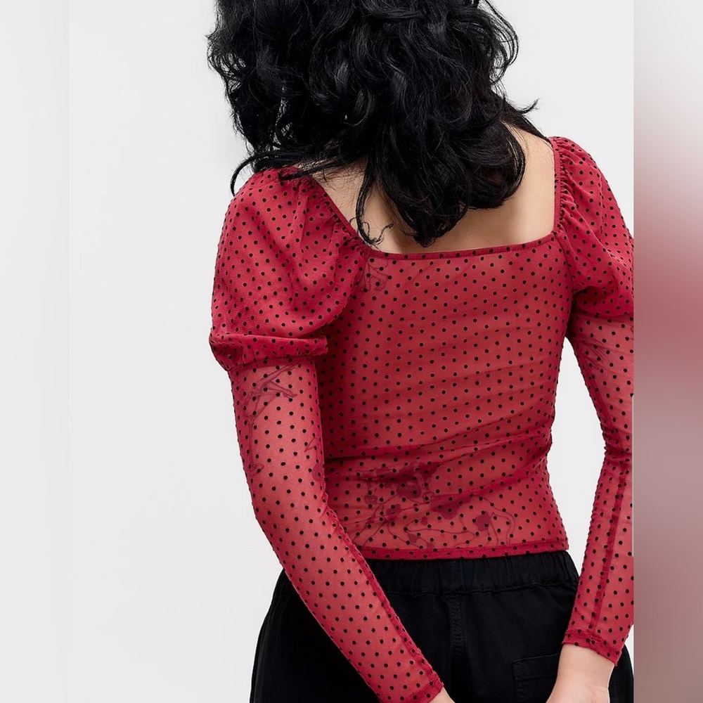 Kimchi Blue In The Dark Long Sleeve Top - Picture 2 of 5